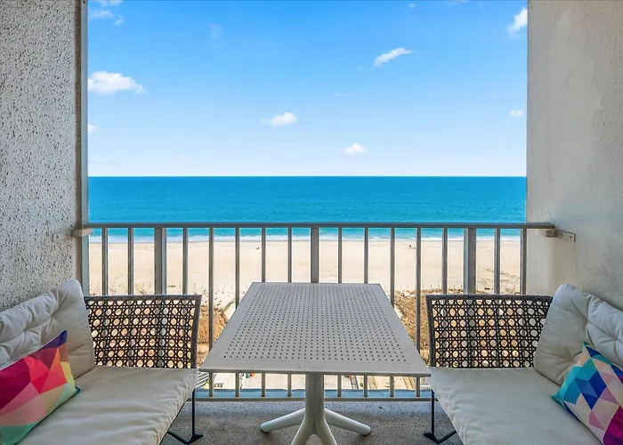 Cute 3 Bedroom Oceanfront In The Desired Quay Building Ocean Stadt